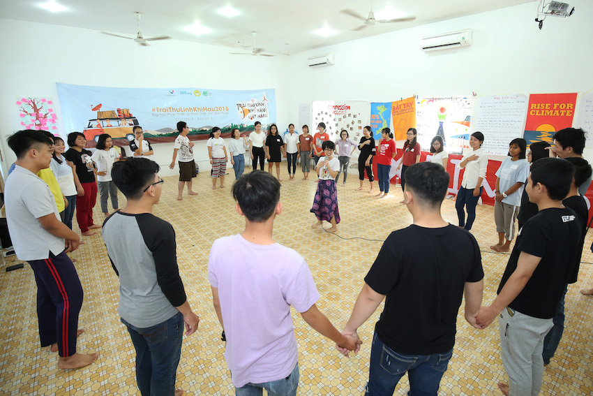 30[-]bạn[-]trẻ[-]tham[-]gia[-]chương[-]trình[-]tập[-]huấn[-]thường[-]niên[-]mang[-]tên[-]“Trại[-]Thủ[-]lĩnh[-]Khí[-]hậu[-]Việt[-]Nam"